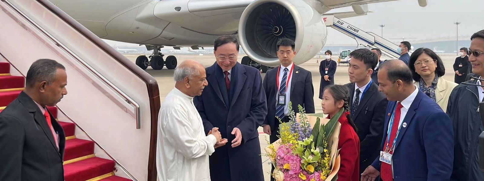 Sri Lanka's PM Welcomed In China